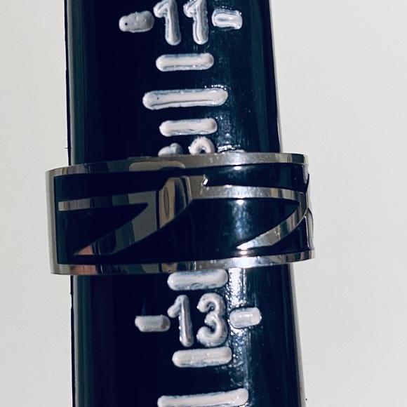 New Men’s
 Stainless Steel Ring - Picture 2 of 6